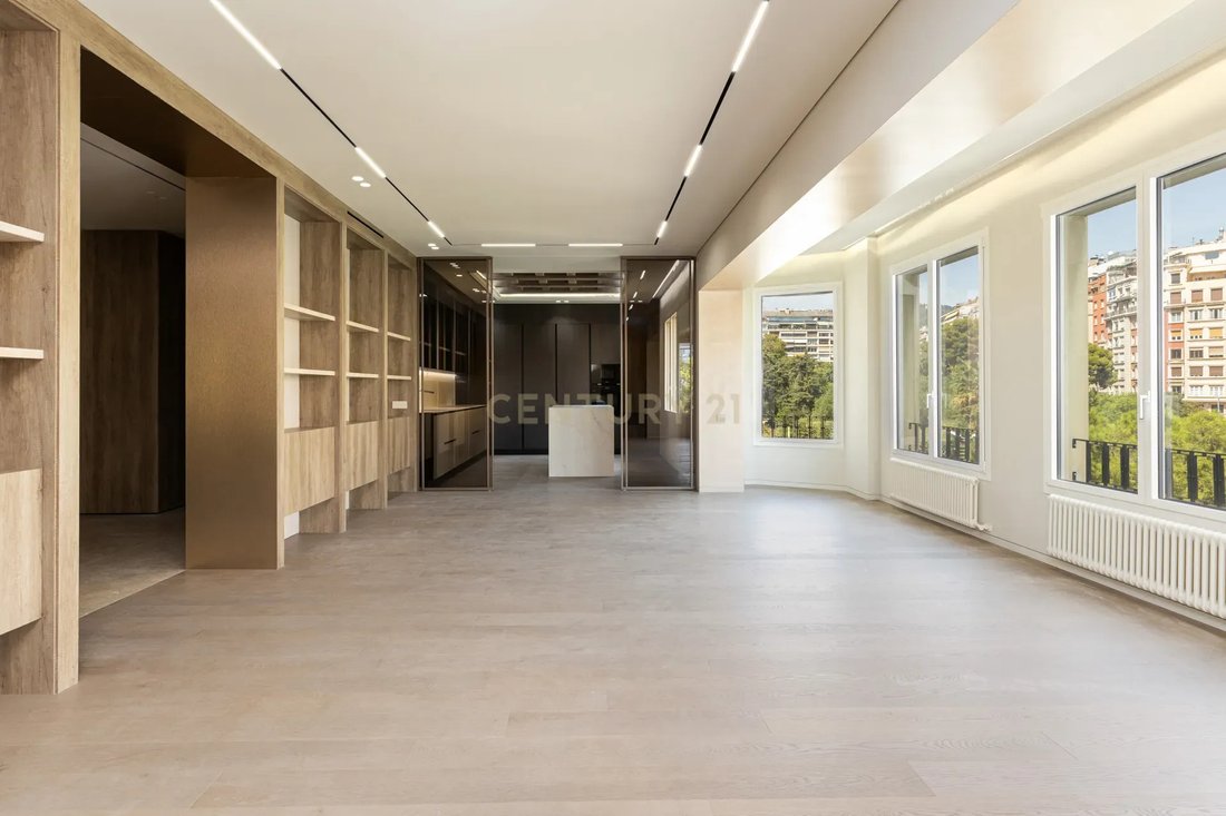 Apartment in Sarrià-Sant Gervasi, Barcelona, Spain 2 - 18935390