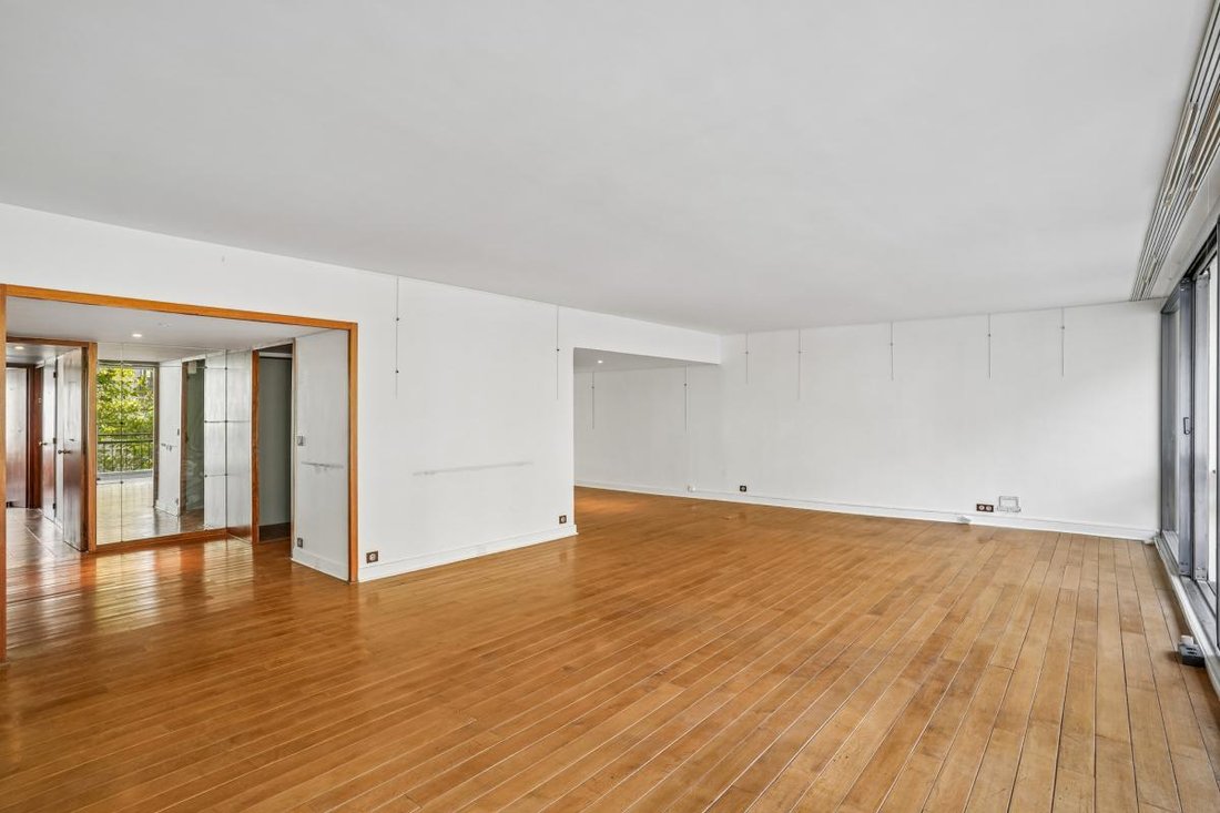 Apartment in Gros Caillou, Paris 7e Arrondissement, Paris 2 - 18935420