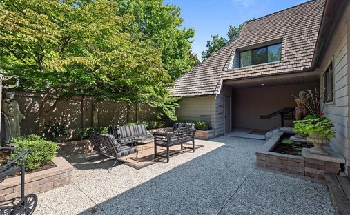 Condo in Bloomfield Hills, Michigan, United States 1