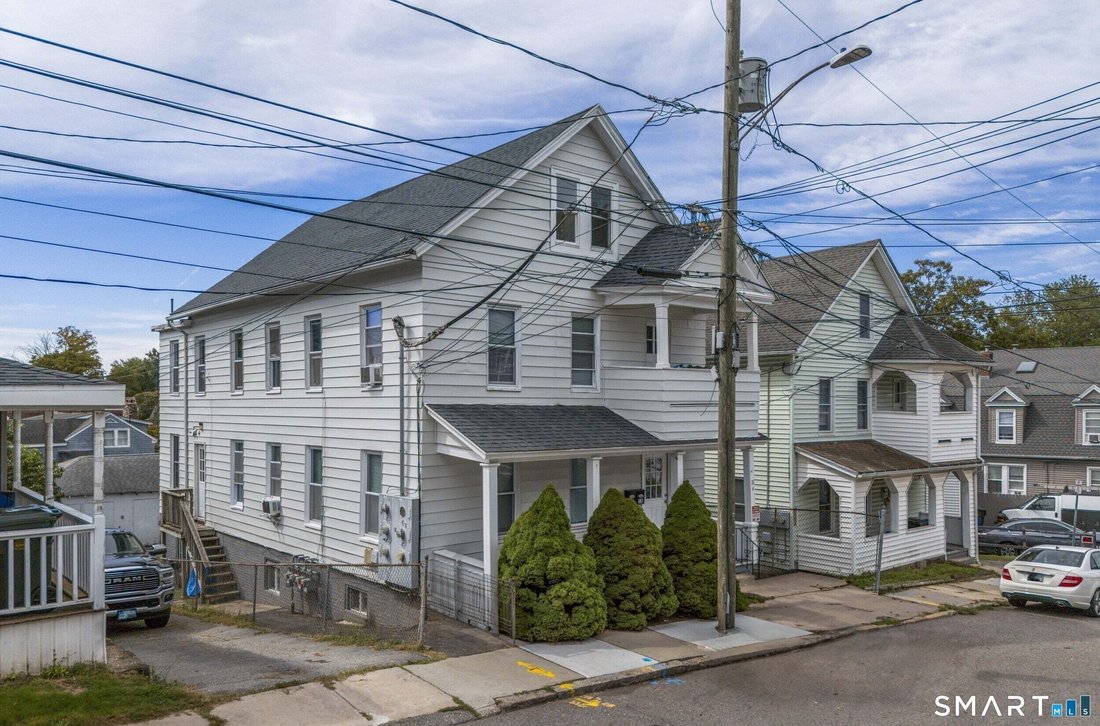 New London, Connecticut, United States 1 - 18933567