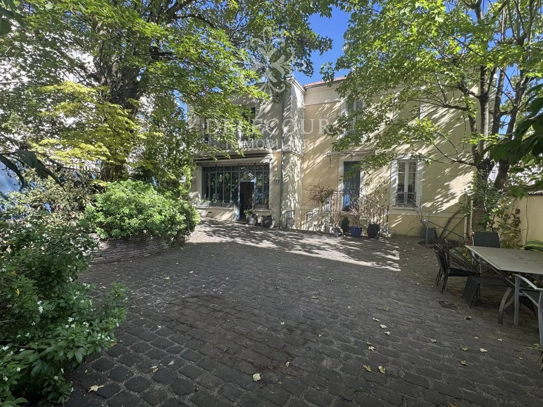 House in Nogent-sur-Marne, Ile-de-France, France 1 - 18935408