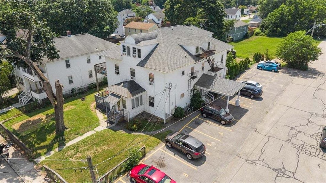 West Warwick, Rhode Island, United States 1 - 18933818