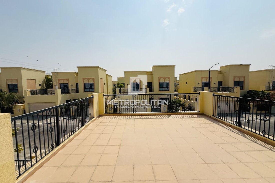 Villa in Nad Al Sheba, Dubai, United Arab Emirates 4 - 18932056