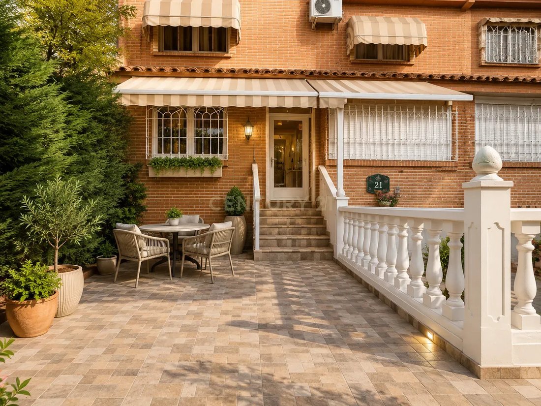 Villa in Alcala de Henares, Comunidad de Madrid, Spain 4 - 18935371
