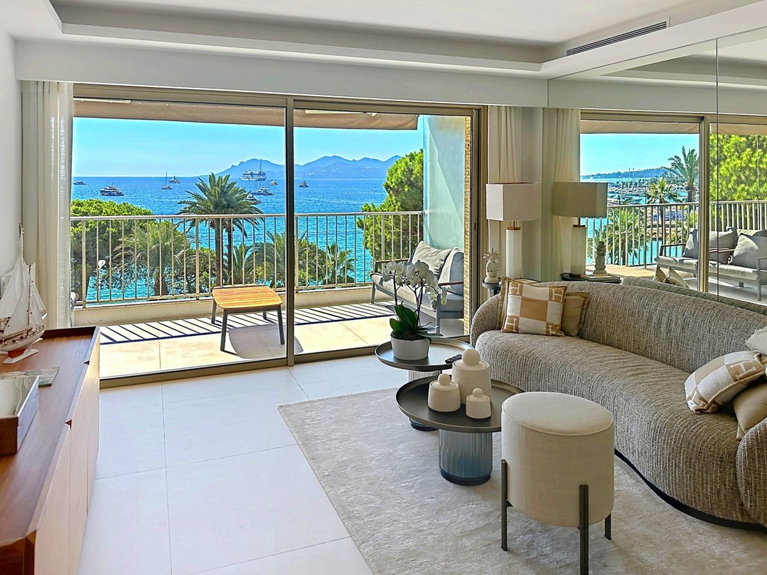 Apartment in Cannes, Provence-Alpes-Côte d'Azur, France 1 - 17494538