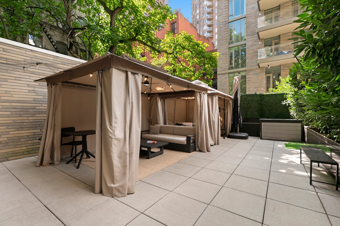 Condo in New York, New York, United States 3 - 18934893