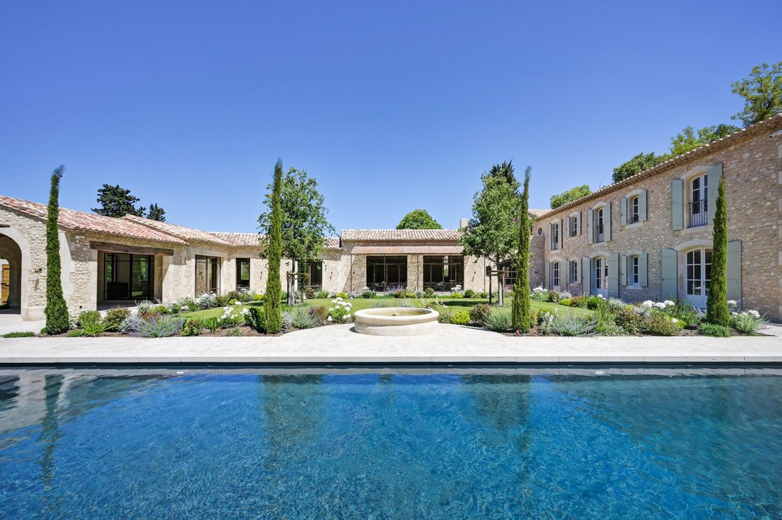 Casa en Saint-Remy-de-Provence, Provenza-Alpes-Costa Azul, Francia 1 - 15362606