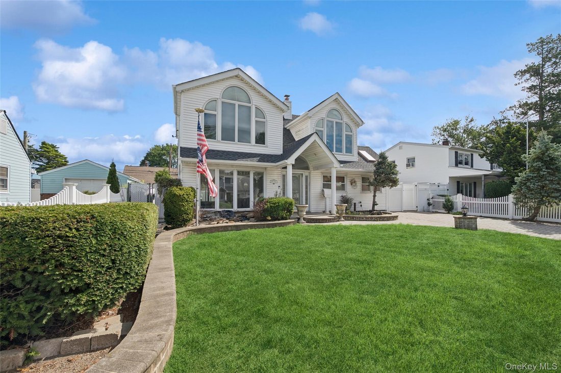 House in Levittown, New York, United States 3 - 18934810