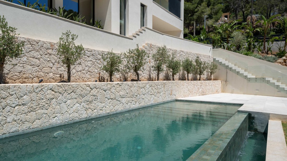 Villa in Camp de Mar, Andratx, Balearic Islands 2 - 18055557