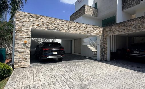 House in San Pedro Garza García, Nuevo Leon, Mexico 1