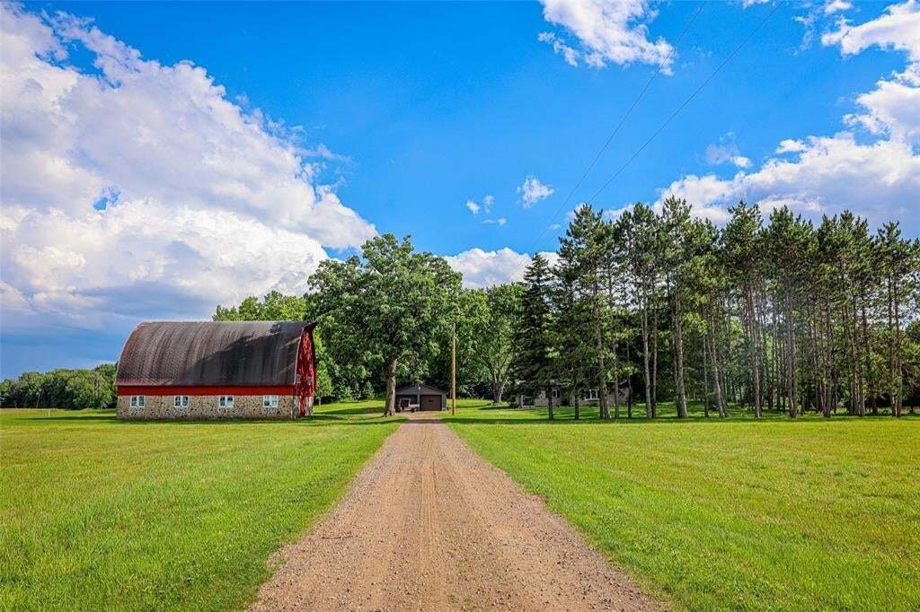 House in Chippewa Falls, Wisconsin, United States 1 - 18933754