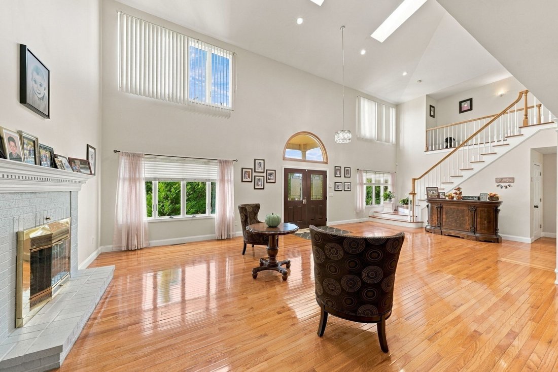 House in Dartmouth, Massachusetts, United States 4 - 18934449