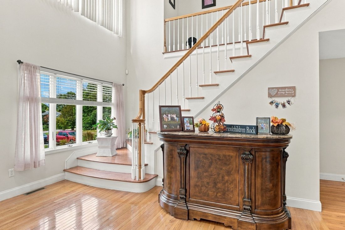 House in Dartmouth, Massachusetts, United States 5 - 18934449