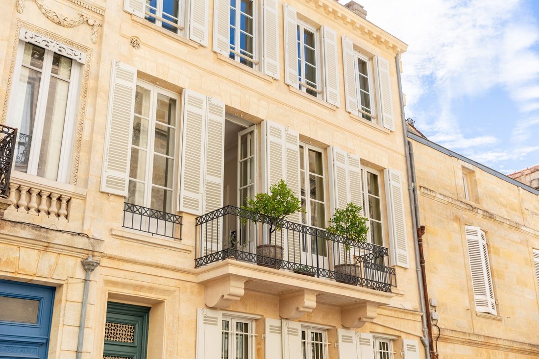 House in Hôtel de Ville-Quinconce-Saint Seurin-Fondaudège, Bordeaux, France 1 - 18933472