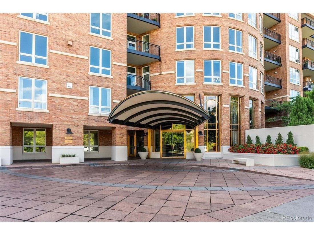Condo in Denver, Colorado, United States 2 - 18933999