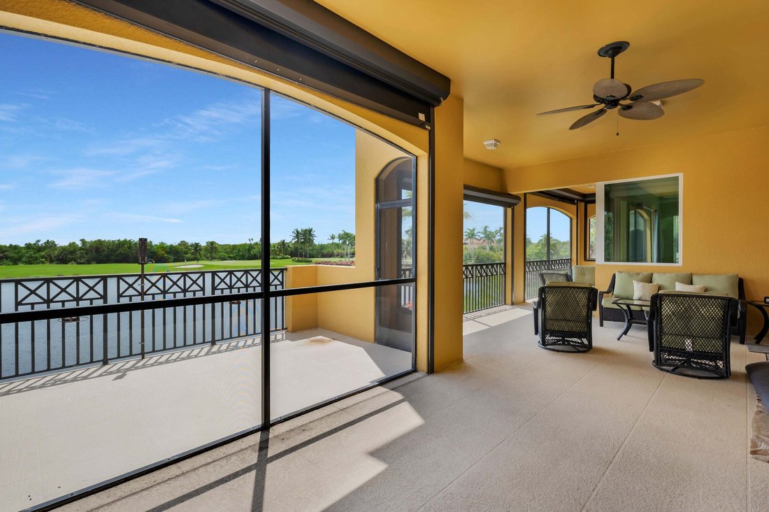 Condo in Naples, Florida, United States 4 - 18933629