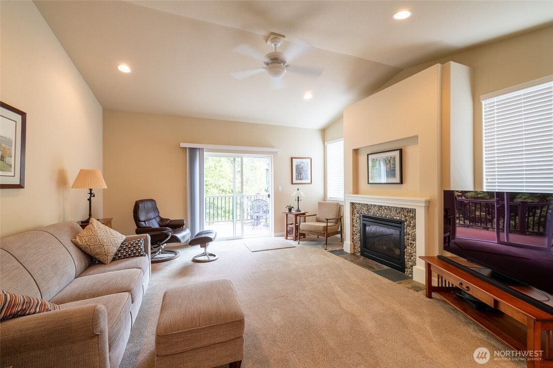 Rochester, Washington, United States 5 - 18932980