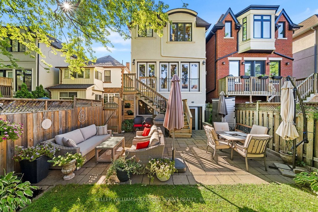 House in Toronto, Ontario, Canada 3 - 18934519