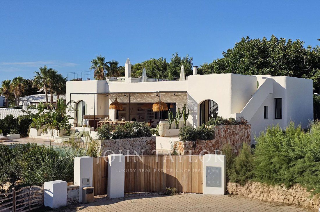 Chalet in Sant Lluis, Balearic Islands, Spain 2 - 18935308
