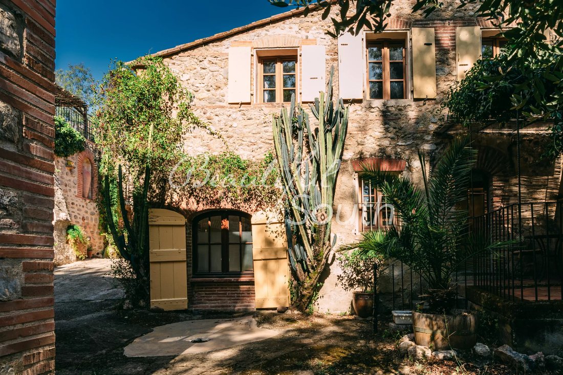 Vives, Occitania, France 5 - 18931898