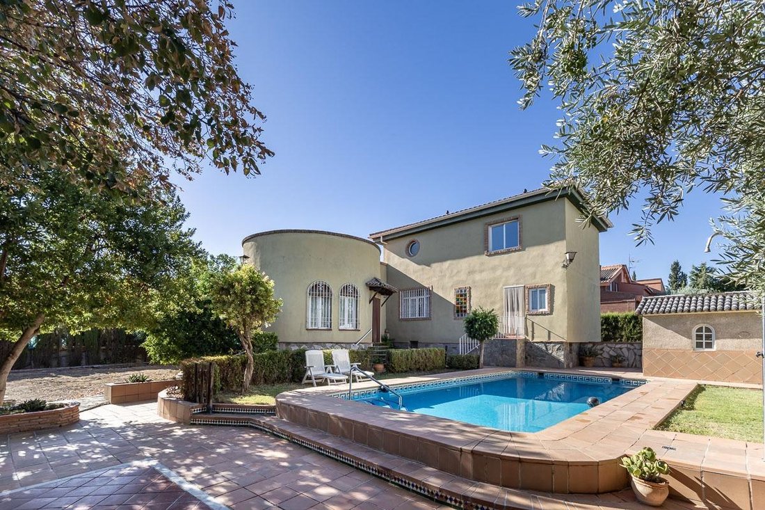 Villa in Las Gabias, Andalusia, Spain 1 - 18935629