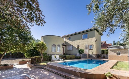 Villa in Las Gabias, Andalusia, Spain 1