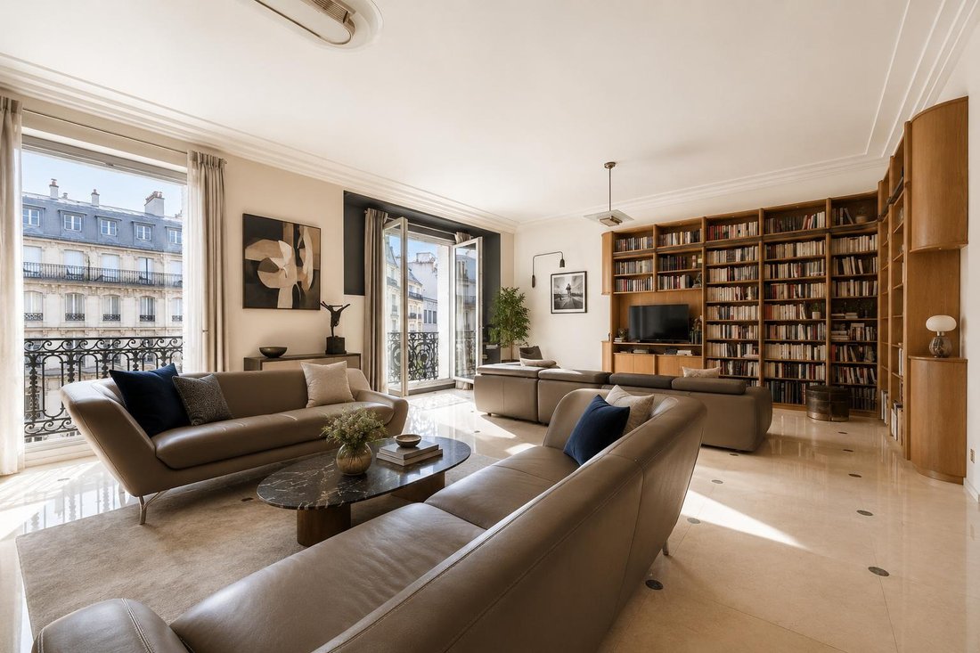 Apartment in Ternes-Maillot, Paris 17e Arrondissement, Paris 3 - 17017028