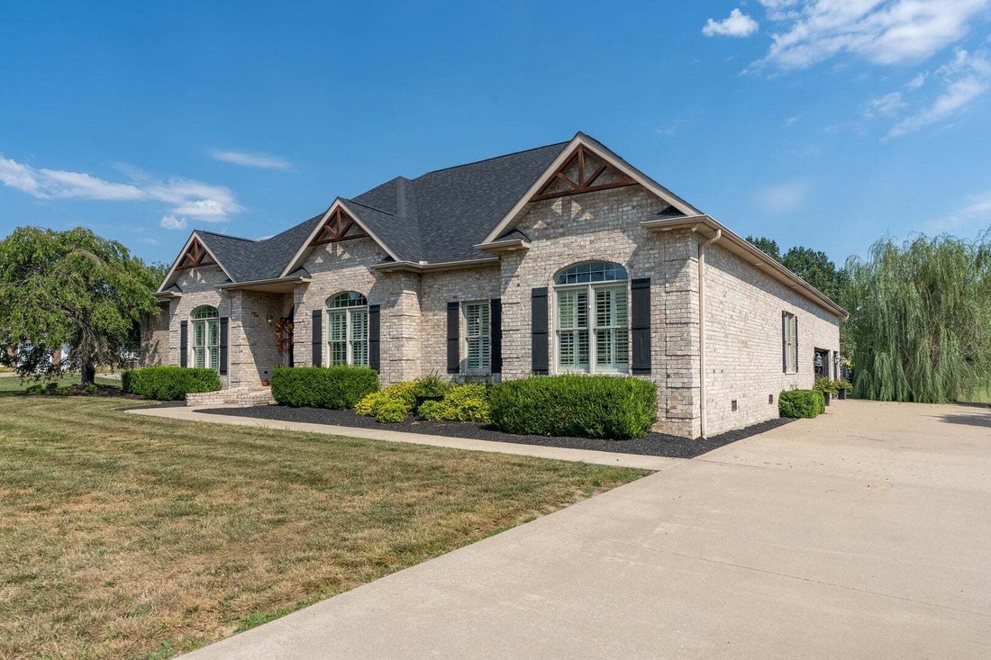 House in Marion, Illinois, United States 2 - 18934851