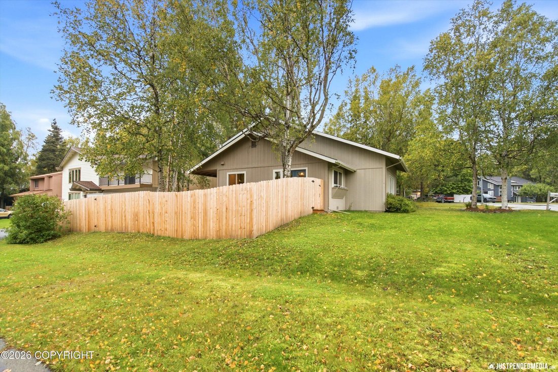 House in Anchorage, Alaska, United States 1 - 18933832
