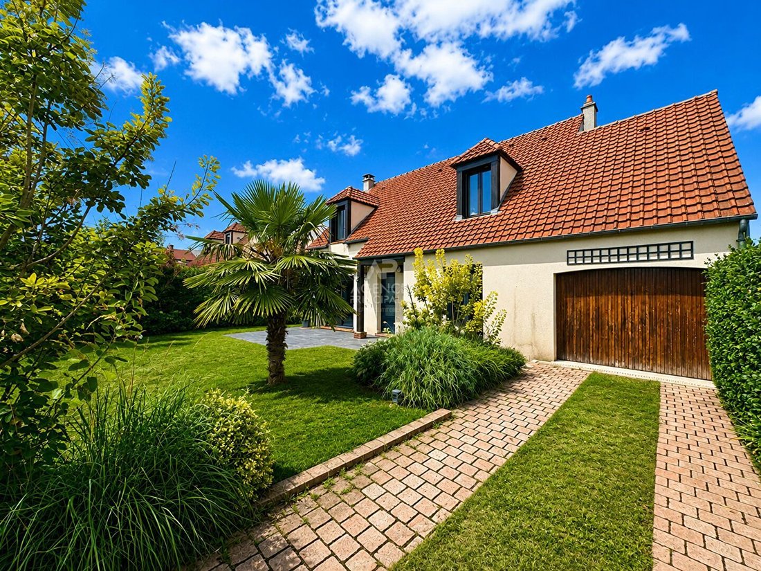 House in Basses Roches, Conflans-Sainte-Honorine, France 1 - 18935425