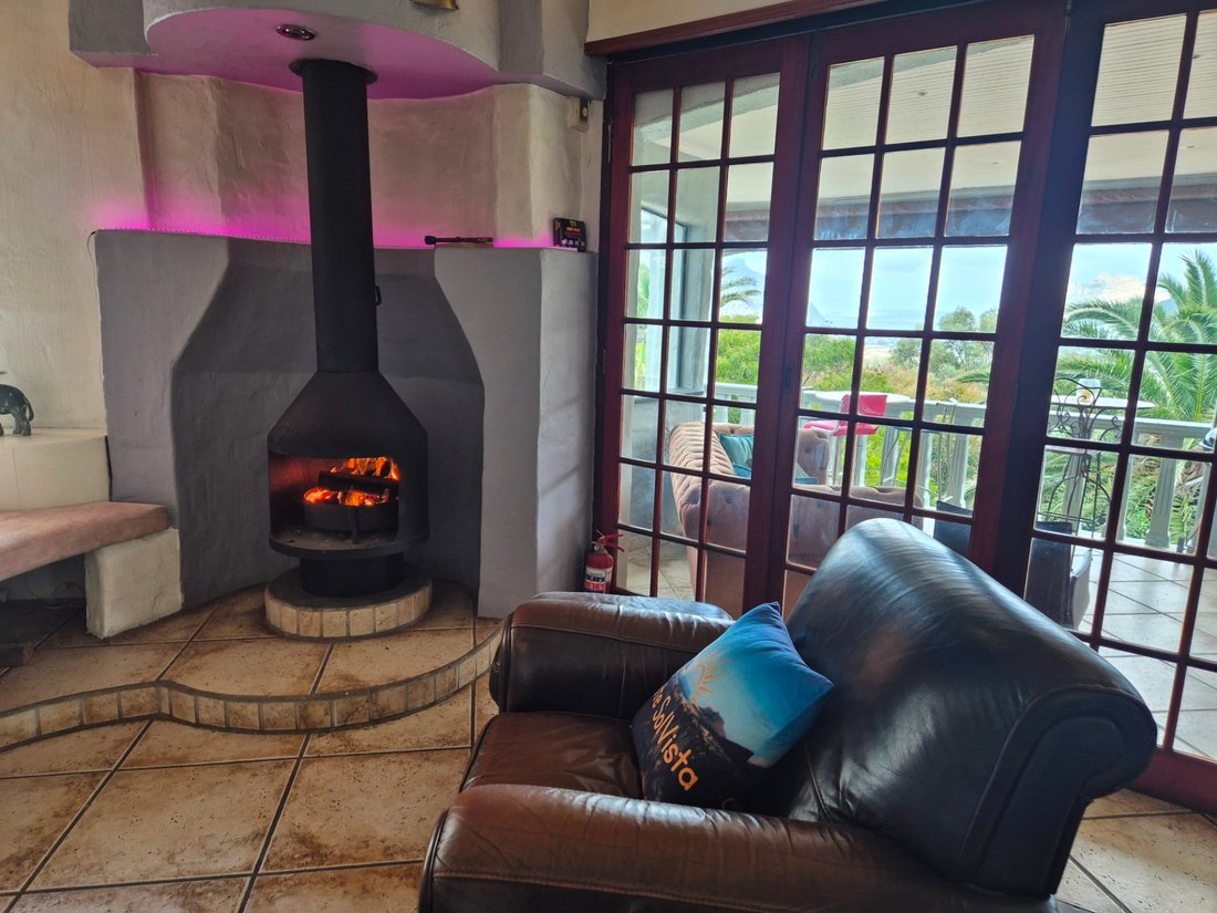 House in Wynberg, Southern Suburbs, Cape Town 5 - 18935555