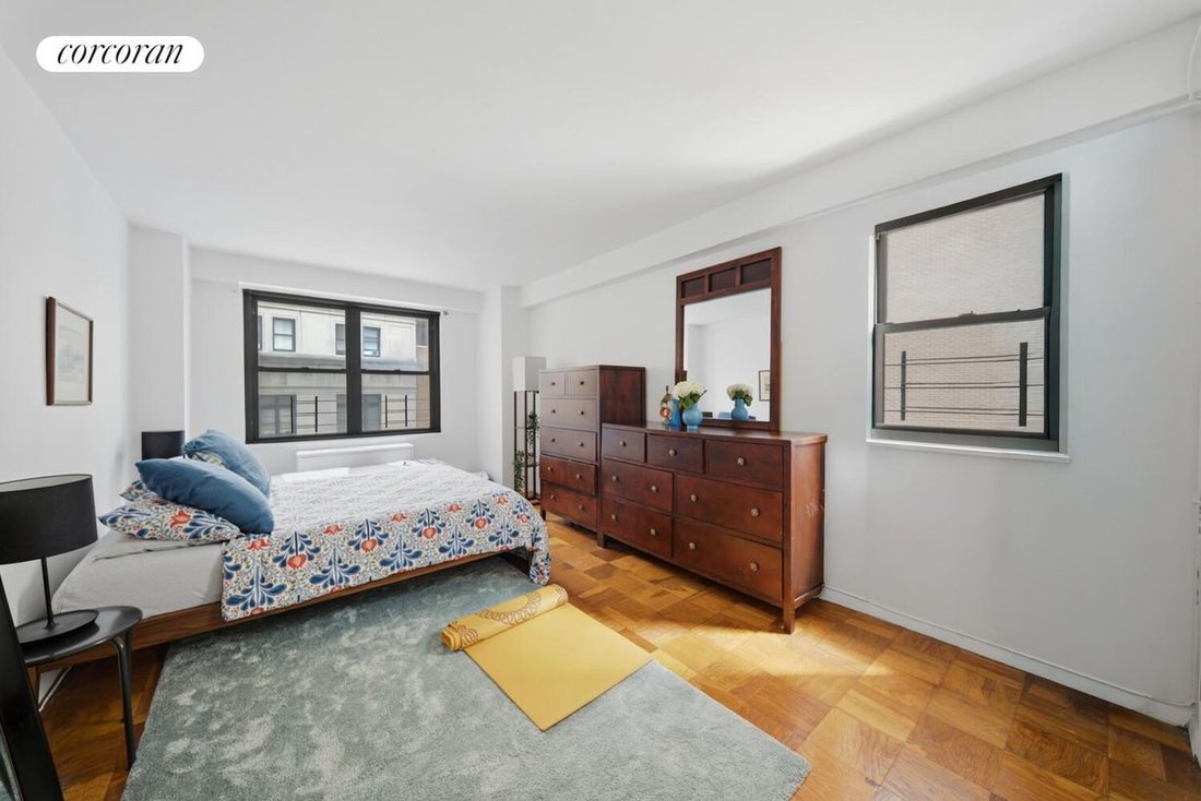 Co Op in New York, New York, United States 5 - 18933259