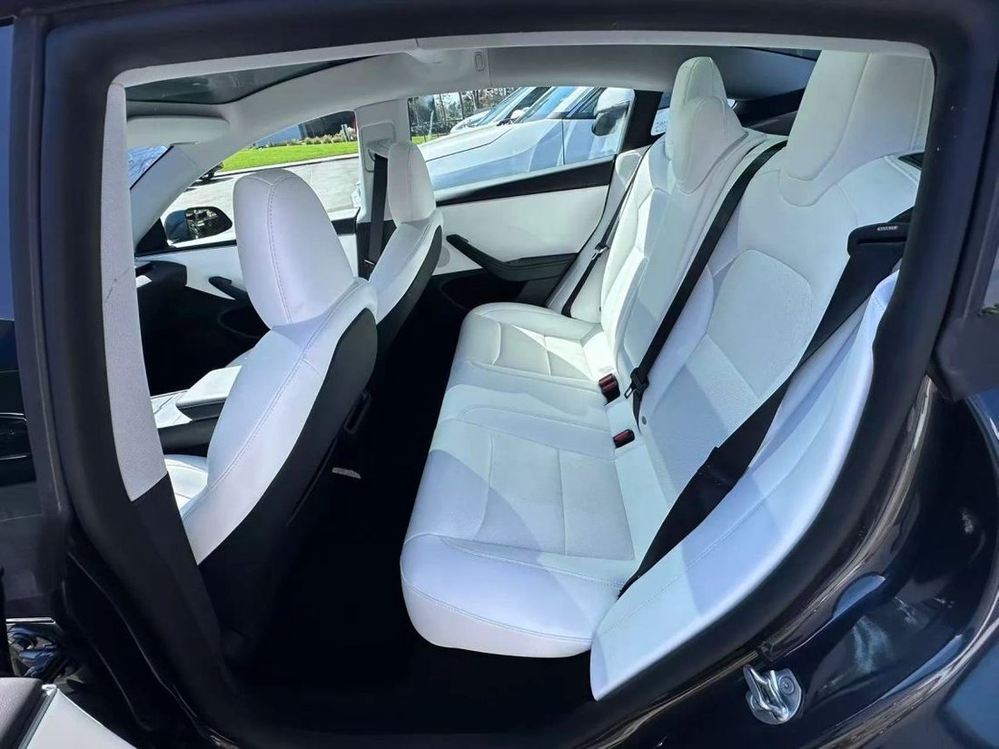 Sedan in Costa Mesa, CA, United States 4 - 18932502