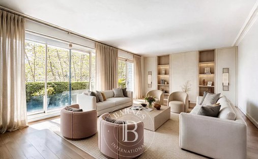 Apartment in Reine-Mairie, Boulogne-Billancourt, France 1