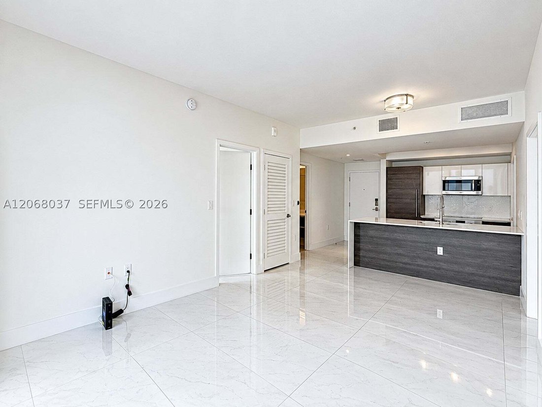 Condo in Coral Gables, Florida, United States 1 - 18662185