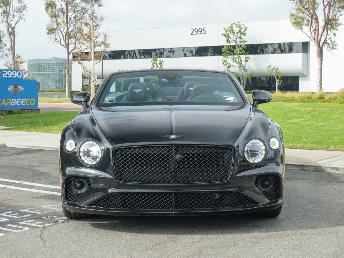 Cabriolet in Costa Mesa, CA, United States 2 - 18911917