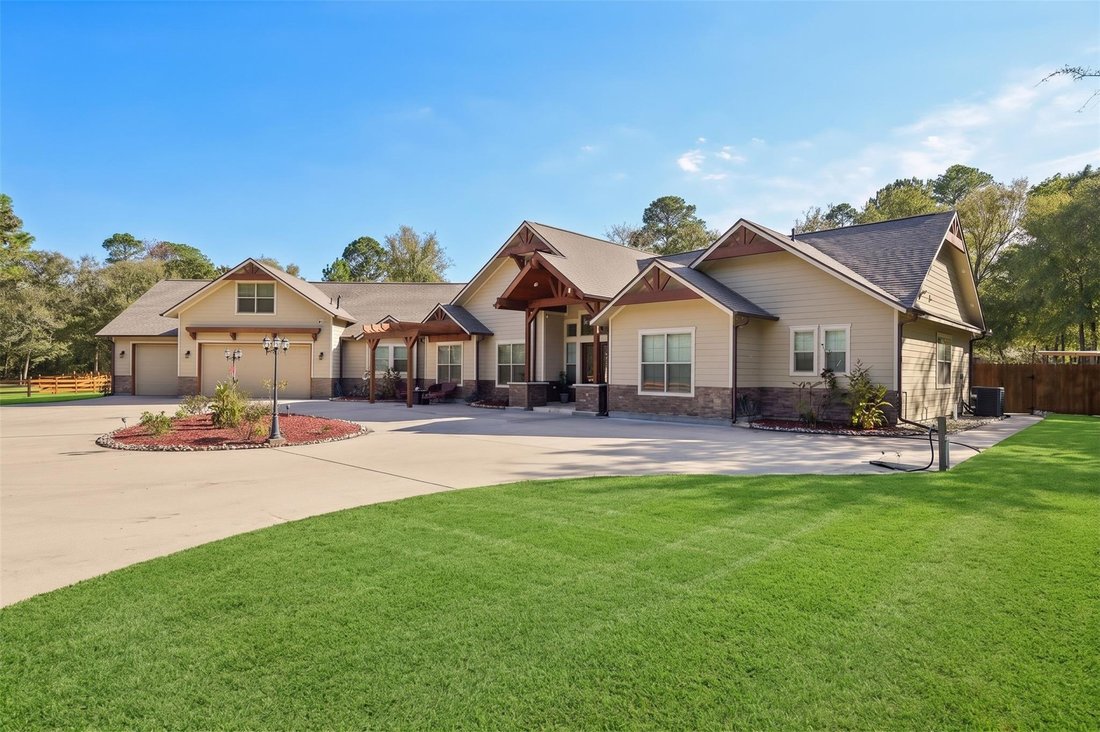 House in Navasota, Texas, United States 1 - 18935148
