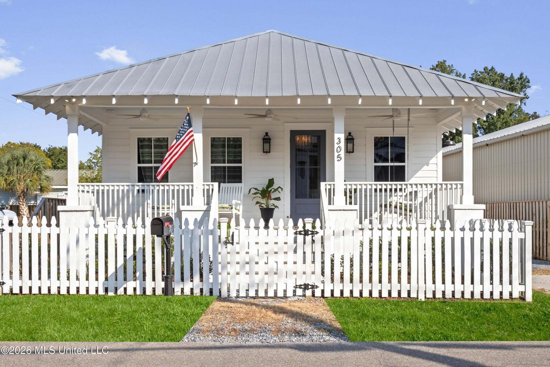 House in Bay St. Louis, Mississippi, United States 1 - 18933520