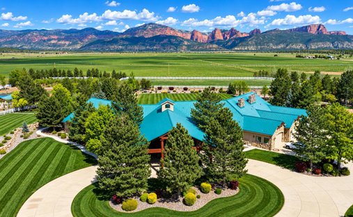 House in New Harmony, Utah, United States 1