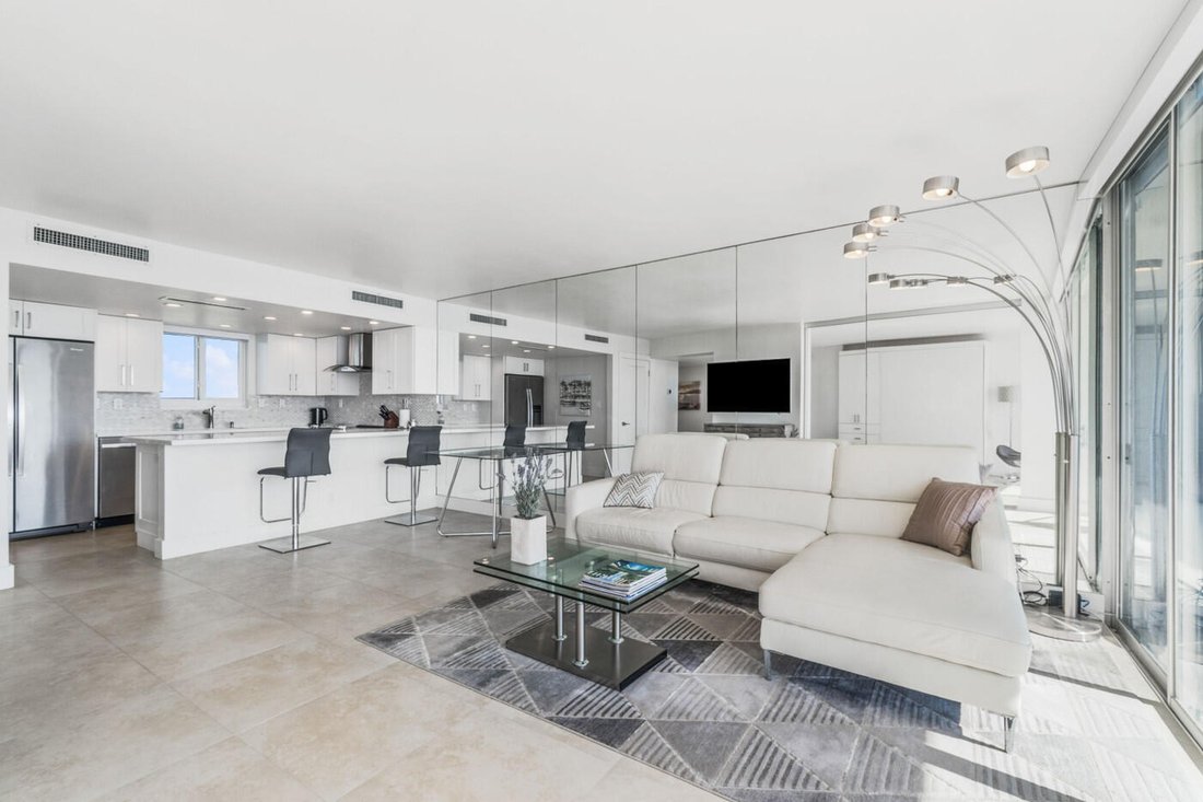 Condo in Palm Beach, Florida, United States 5 - 18935189