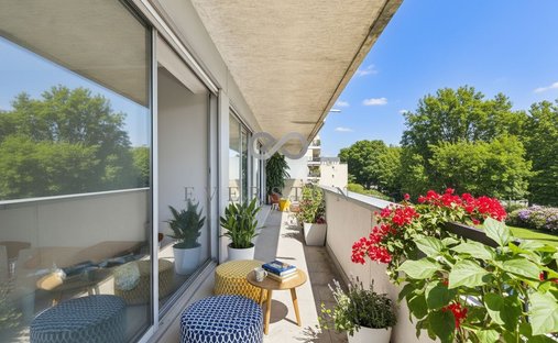 Apartment in La Plaine des Sablons, Neuilly-sur-Seine, France 1
