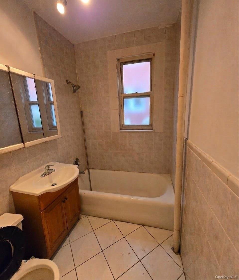 House in New York, New York, United States 4 - 18934047