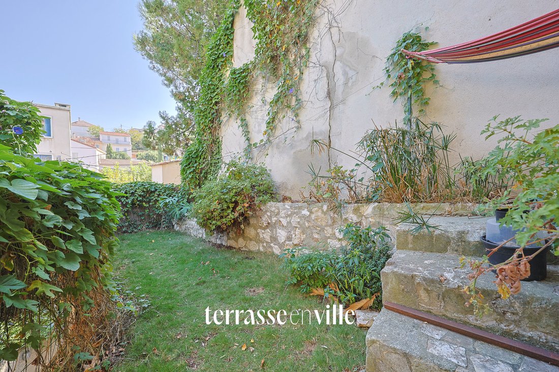 Apartment in Endoume, 7e Arrondissement, Marseille 3 - 18935266
