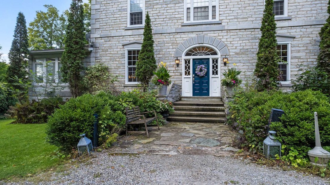 House in LANARK HIGHLANDS, Canada 5 - 18932757