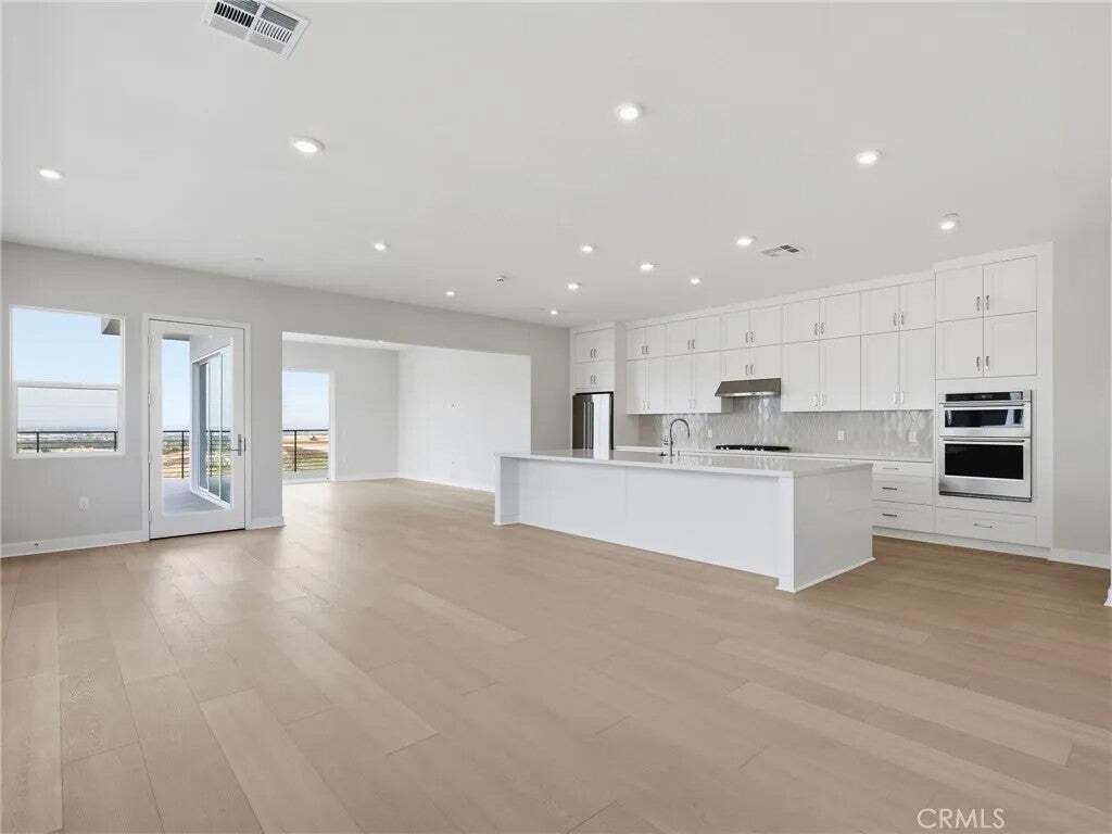 Condo in Montebello, California, United States 3 - 18934613