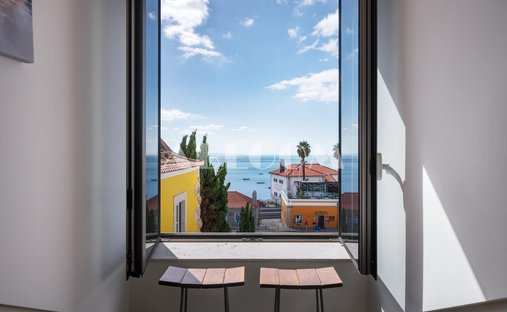 Villa in Paco de Arcos, Lisbon, Portugal 1