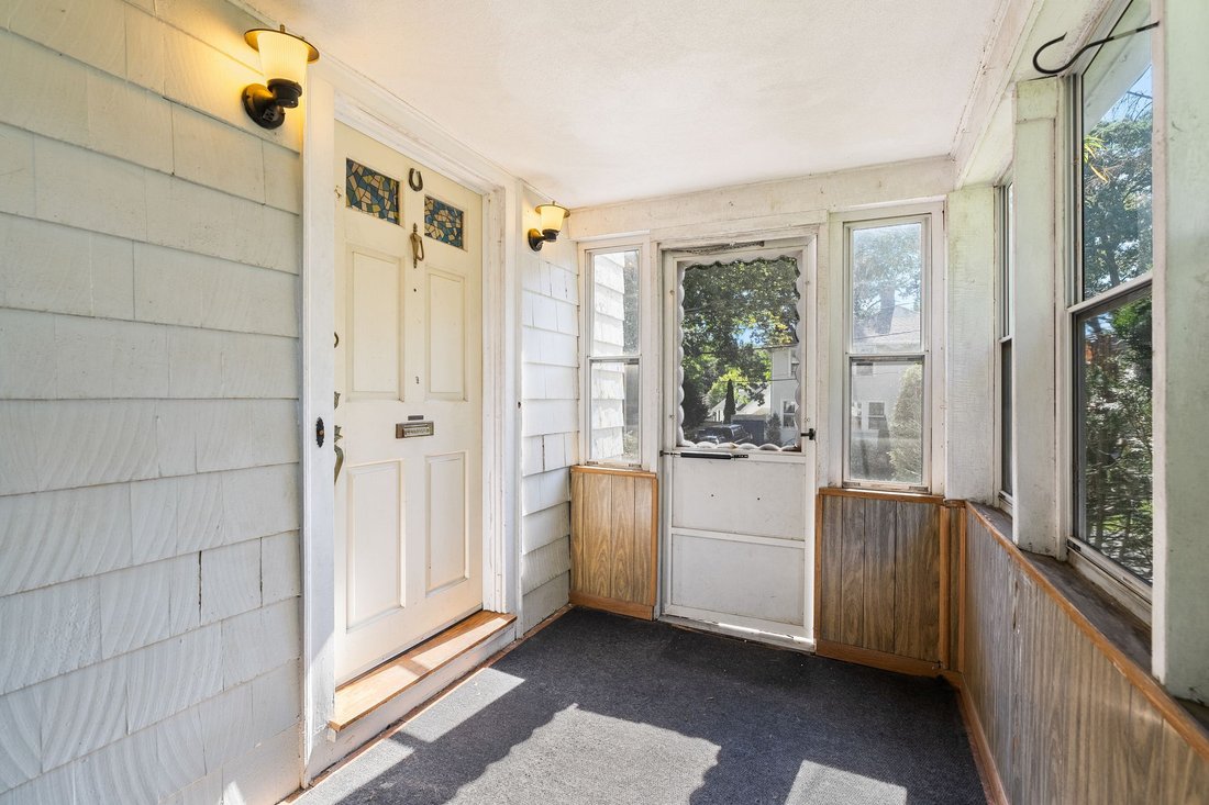 House in Arlington, Massachusetts, United States 5 - 18932170