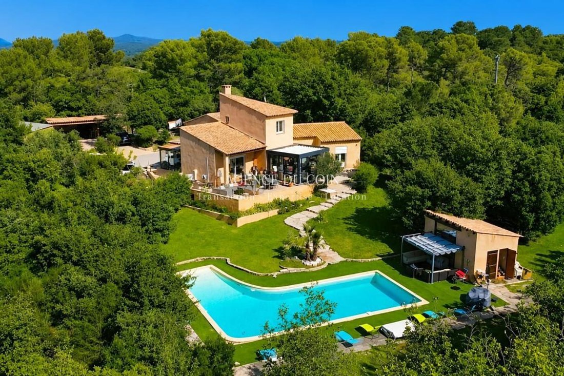 House in Tourves, Provence-Alpes-Côte d'Azur, France 1 - 18935487
