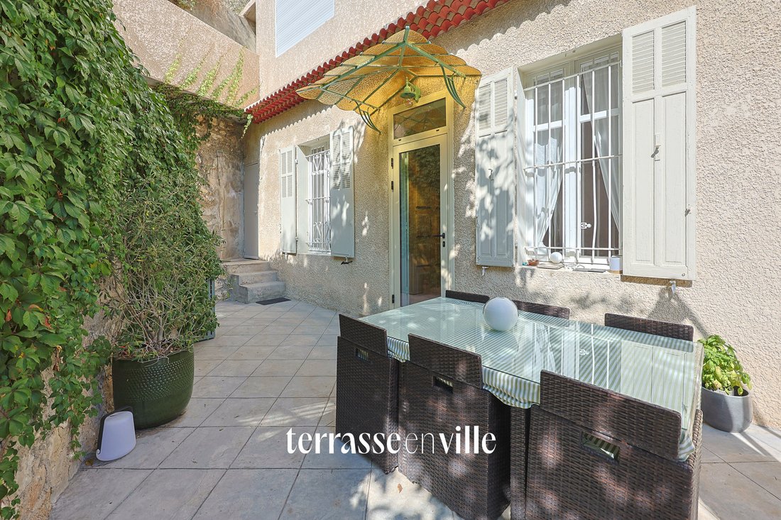 Apartment in Endoume, 7e Arrondissement, Marseille 2 - 18935266