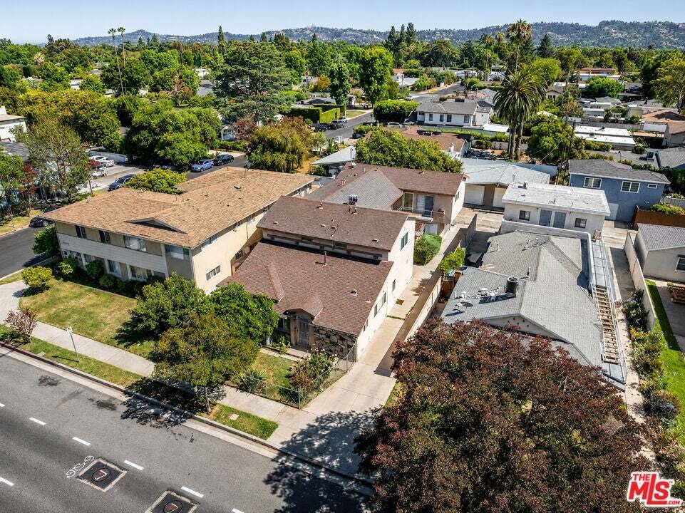 Los Angeles, California, United States 5 - 18933780